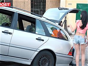 LETSDOEIT - teenage humps elderly boy For Free Car Repair