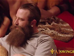 Bearded husband licks his nymphs puss before partying in the crimson apartment